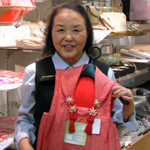 きものの錦店員の茅島さん