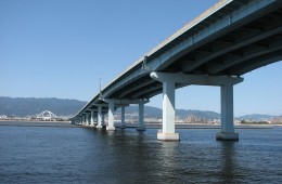 橋のある風景