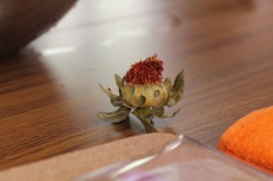 紅花で染めて手芸