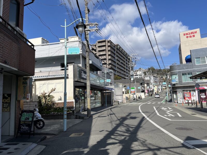 2025年2月撮影　甲陽園駅前