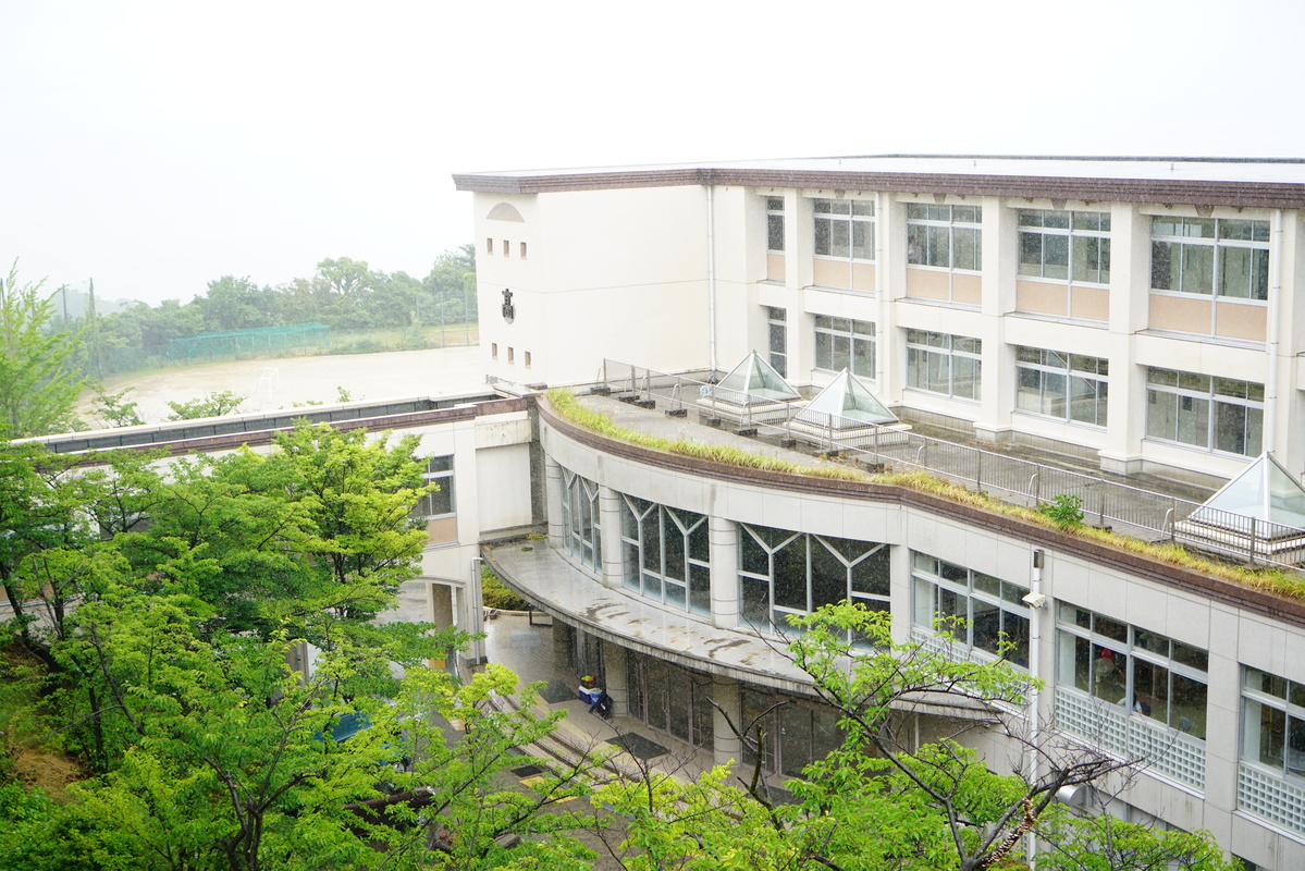 西宮北高校校舎俯瞰