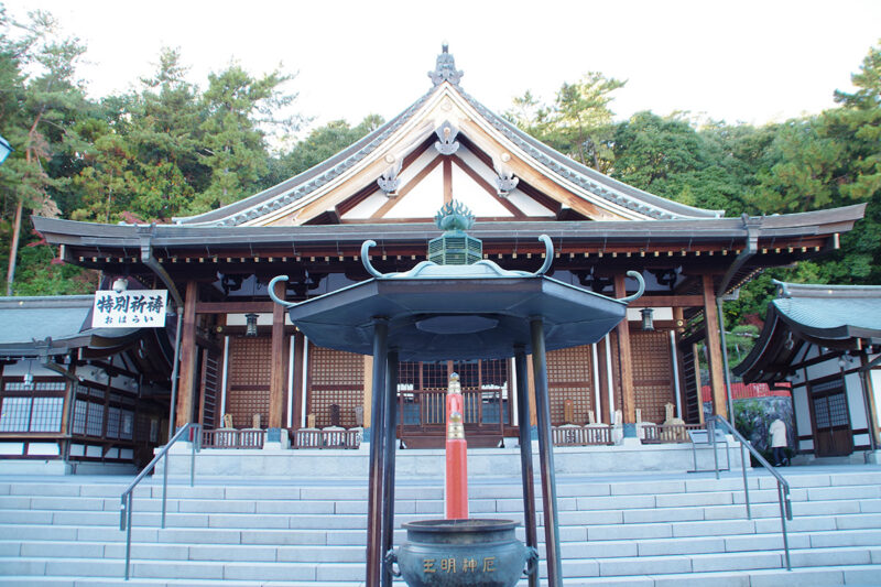 門戸厄神東光寺本堂