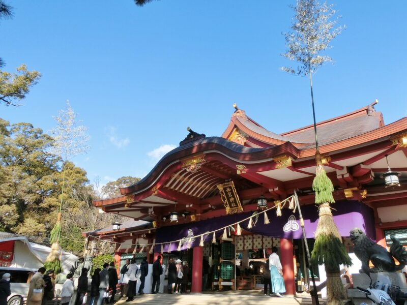 さかさかどまつ　三田戎神社